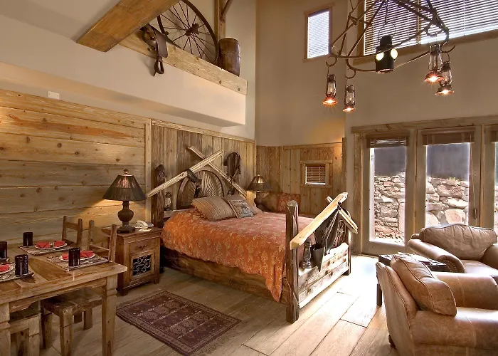 Adobe Grand Hotel 4*