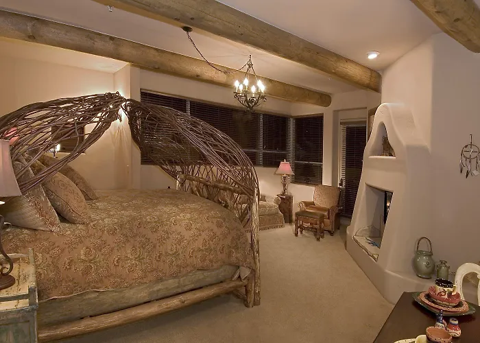 Hotel Adobe Grand